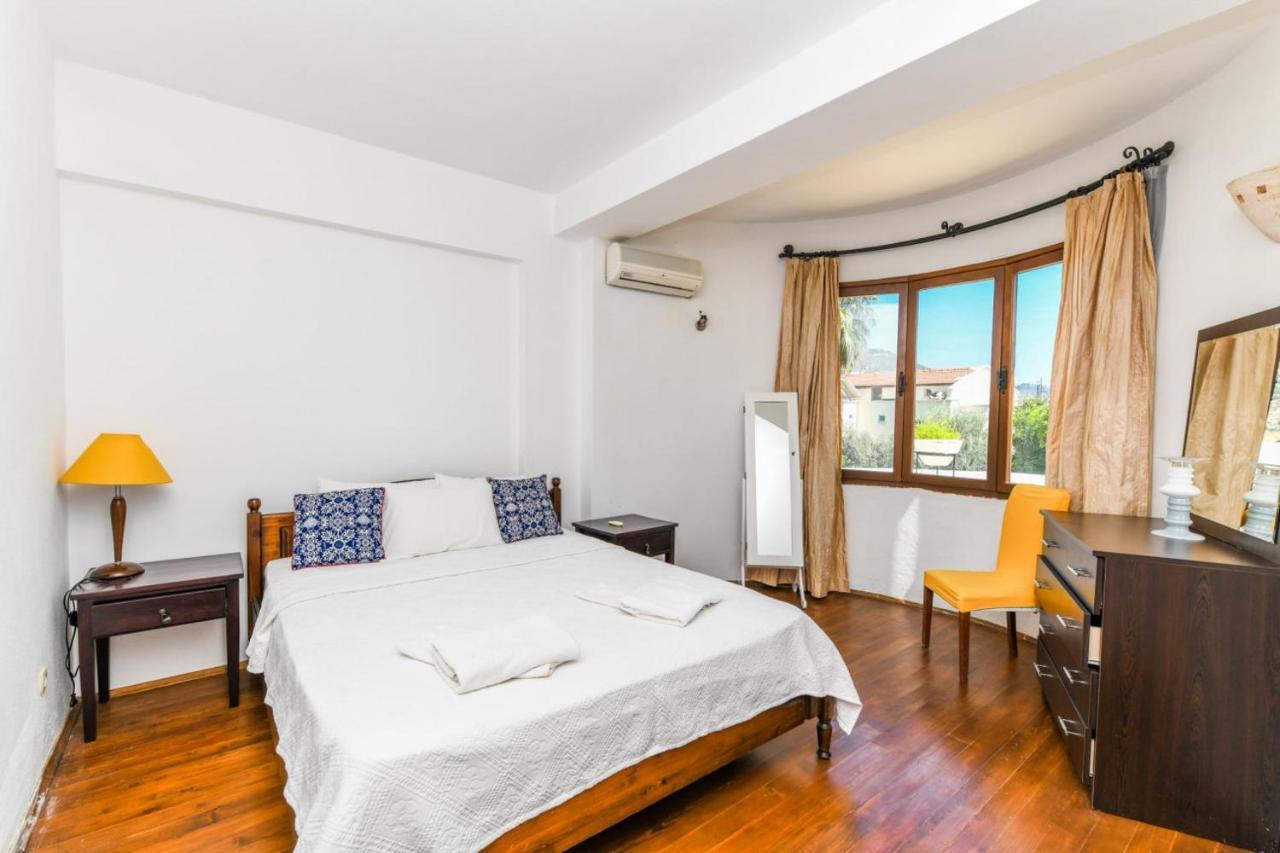 Duplex House With Shared Pool Near Beach In Kalkan 아파트 외부 사진